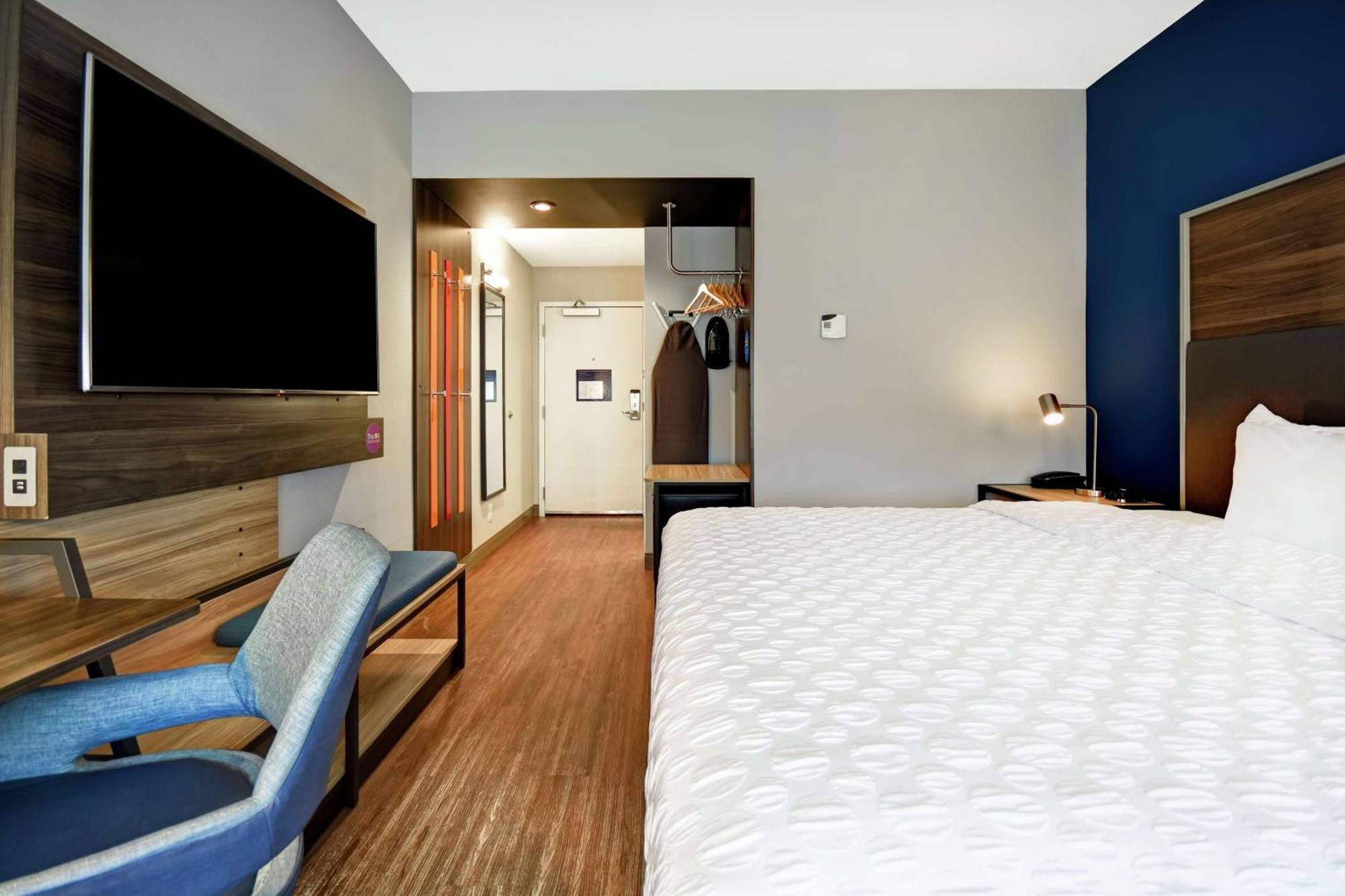 Tru By Hilton Cincinnati Airport South Florence Exterior photo